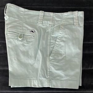 Vineyard Vines soft Green shorts size 0